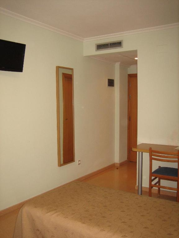 Hostal Madruga Elche Eksteriør bilde